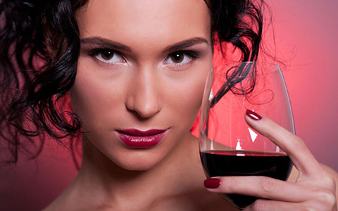 经常适量饮用红酒的好处具体有哪些？