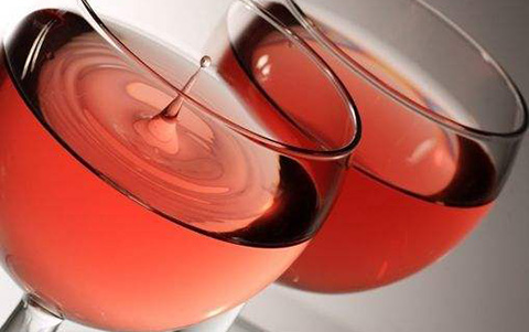 为大家介绍十款优质桃红酒