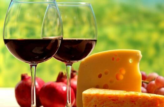 葡萄酒配奶酪，这才是正确的搭配方式！