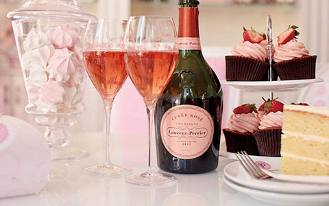 浪漫的桃红香槟是怎样酿造出来的？