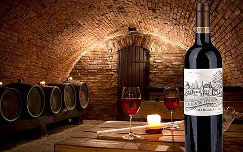 2016年杜霍酒庄红葡萄酒的名家点评