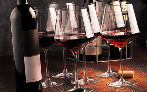 2016年拉菲珍宝红葡萄酒的名家点评 