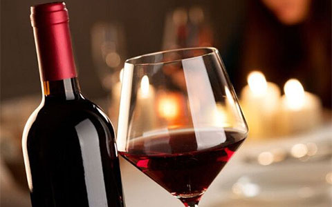 2015年拉罗克酒庄干红葡萄酒的WE评分是多少？