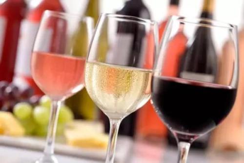 葡萄酒的成熟度应该如何辨别？