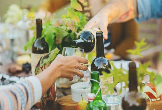 你知道要如何识别葡萄酒中的花香和草本风味吗？