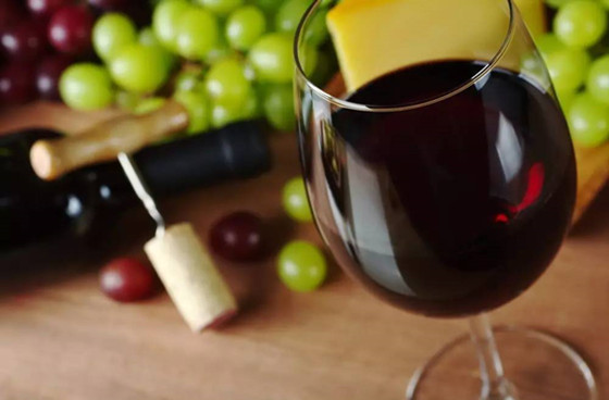 喝红葡萄酒时常犯的5种错误 你中招了吗？