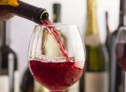 红酒真假的鉴别 迅速学会分辨葡萄酒的好坏
