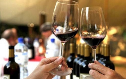 红酒中的苦涩味 葡萄酒是越涩越好吗？