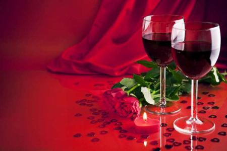 约会情侣应该如何挑对葡萄酒