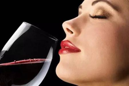 女人的最佳代表魅力桃红葡萄酒