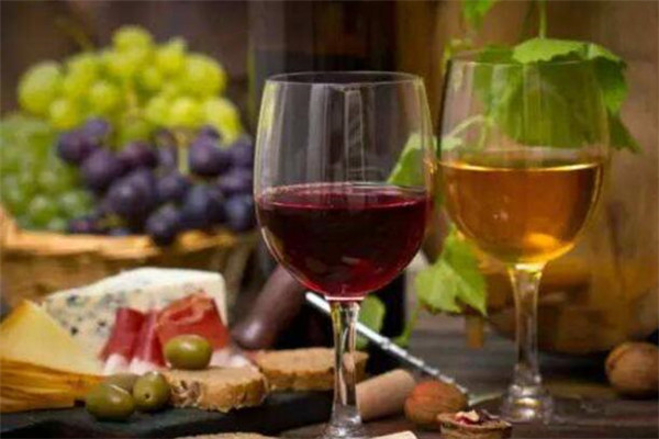 葡萄酒品鉴会，记得准备这七种小食品