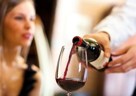 红酒酒体是什么 怎样形容葡萄酒酒体
