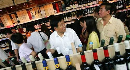 针对酒类“擦边球，市场监督管理总局认为要进一步细化法规和执法