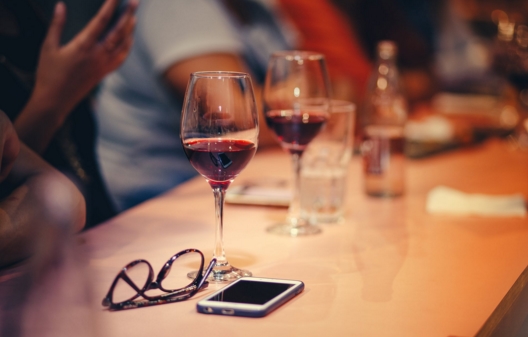 葡萄酒养生方法 喝葡萄酒最佳时间是几点？
