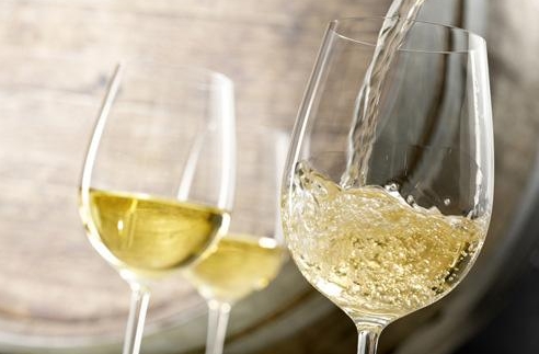 白葡萄酒怎么喝 最适合的温度是多少？
