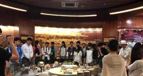台湾大学生组团参观张裕酒文化博物馆