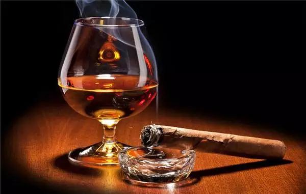 重磅 | 国际侍烟师协会两大创始人亲临上海，给你一场雪茄+葡萄酒+威士忌搭配的饕餮体验