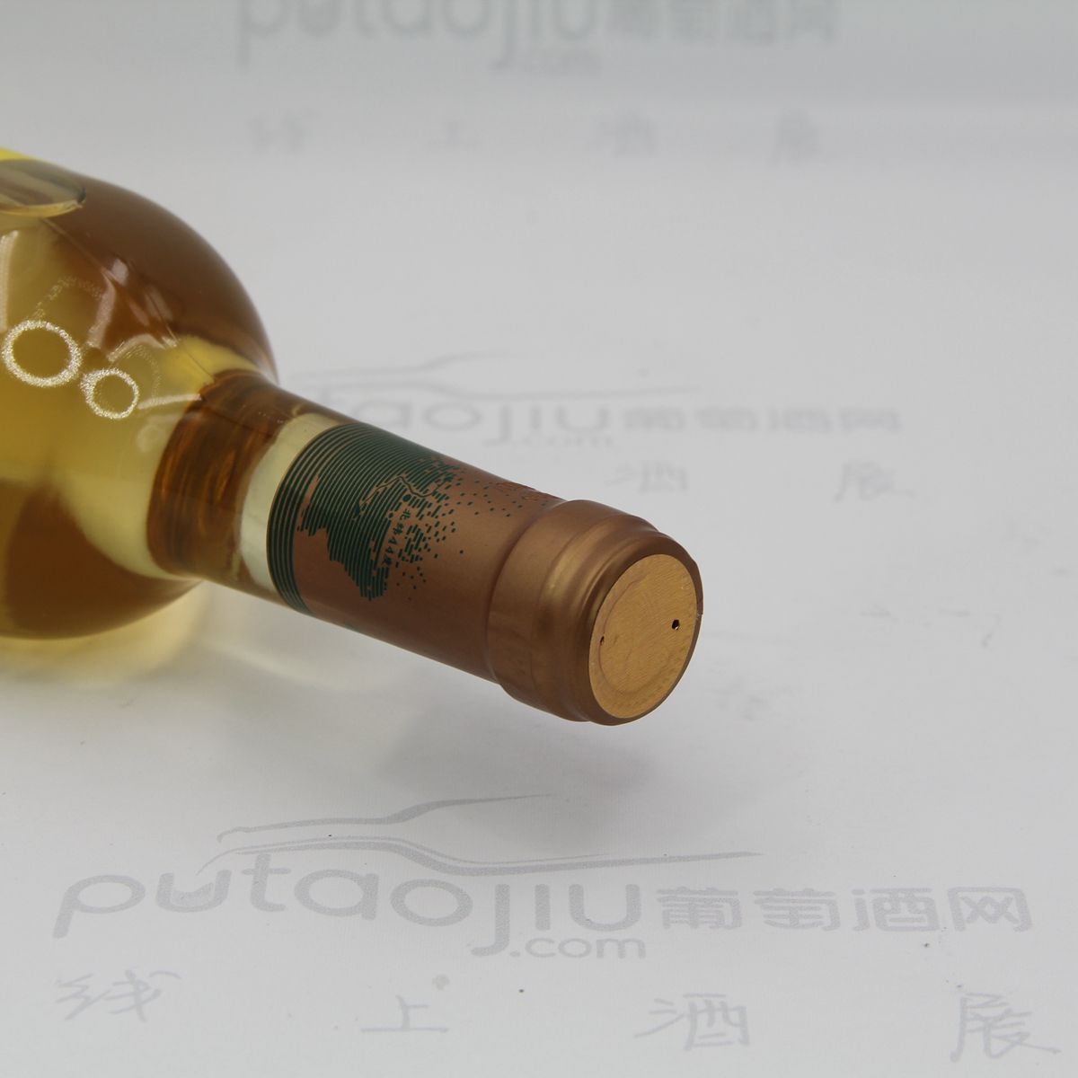 中国新疆产区沙地酒庄 霞多丽北纬44°干白葡萄酒