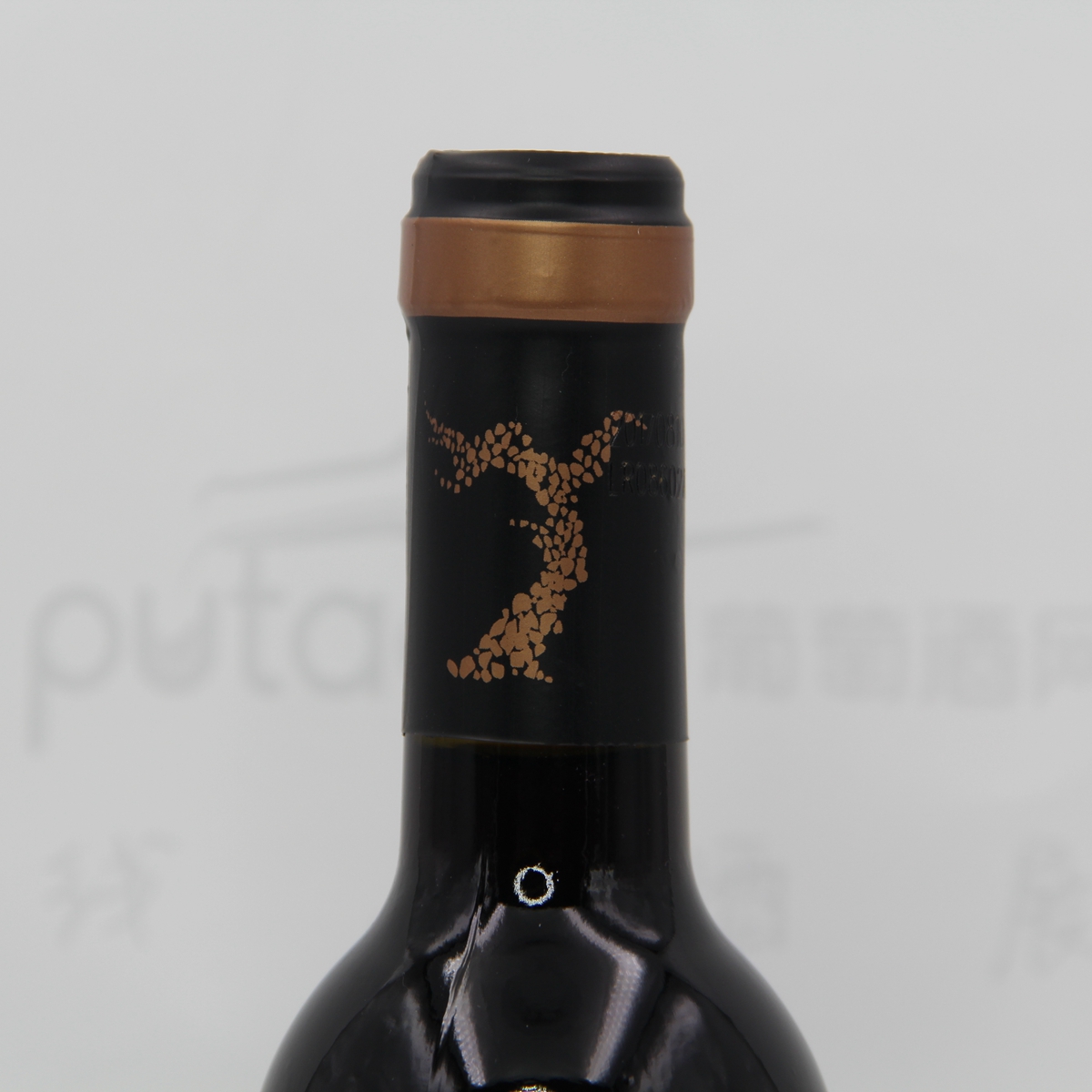 中国新疆产区沙地酒庄 赤霞珠老藤橡木桶干红葡萄酒