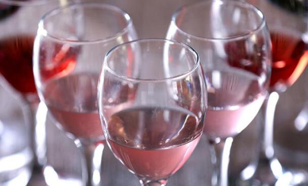 6款适合夏季使用的完美玫瑰红葡萄酒