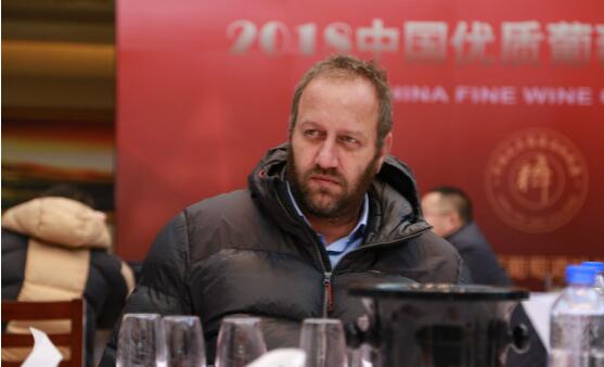 专访中国优质葡萄酒挑战赛评委易福德