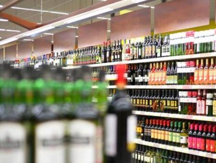 进口葡萄酒未贴中文标签，卖家十倍赔款给消费者