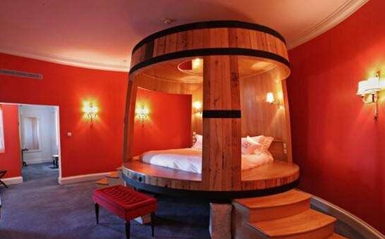 葡萄牙杜罗出现巨型木桶酒店套房，每晚250欧元