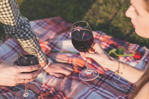 红葡萄酒为什么可降低肺癌危险呢？