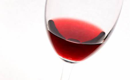 酿葡萄酒用什么品种？