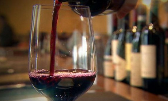 红葡萄酒变质什么味道？