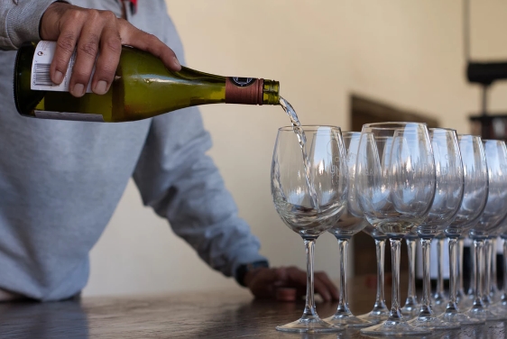 喝纯葡萄酒有什么功效？
