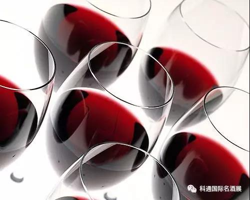 法国超市最畅销的十大葡萄酒品牌榜单揭晓；蓬莱获得“酿酒葡萄小产区”认证