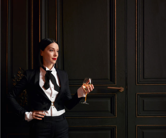 法国凯歌香槟联合创作型歌手St Vincent在伦敦开设酒吧
