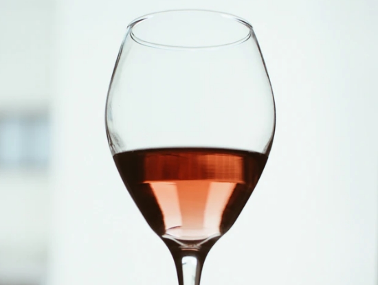 桃红葡萄酒的特点是什么？