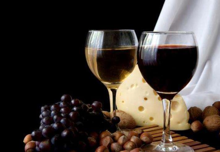 葡萄酒的成长过程：橡木桶发酵
