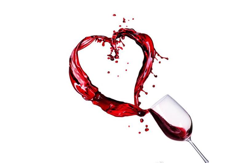 喝尼雅干红适合葡萄酒的美容大家了解多少呢?