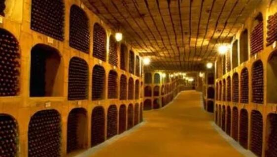 葡萄酒杂志wine enthusiast公布全球十大酒窖收藏榜单