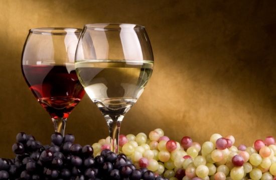 秋季喝葡萄酒的好处有哪些呢？