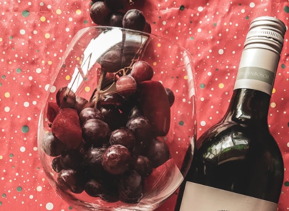 红葡萄酒中的白藜芦醇有什么作用？