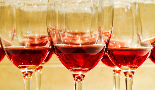 桃红葡萄酒是甜的吗？