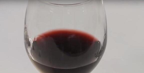 《物理评论·流体》作者解释葡萄酒流泪的神秘现象