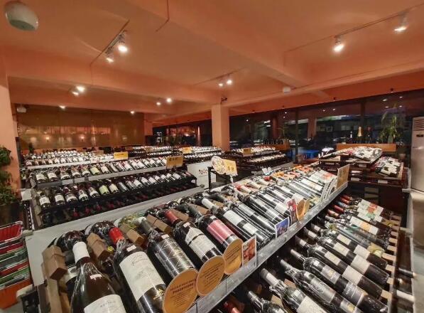 西安葡萄酒貿易公司如何成功轉型為葡萄酒超市門店?