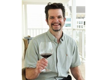 Jonathan Nagy担任美国葡萄酒公司Miller Family的酿酒师