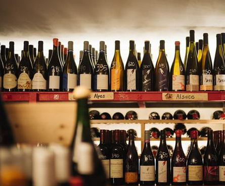 香港葡萄酒进口商呼吁政府提供支持