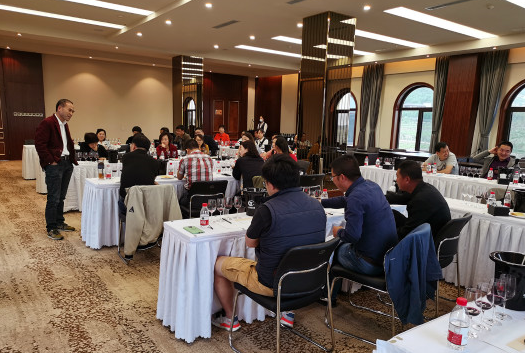 中国酿酒师联盟秦皇岛协会2020年首场交流活动日前举办