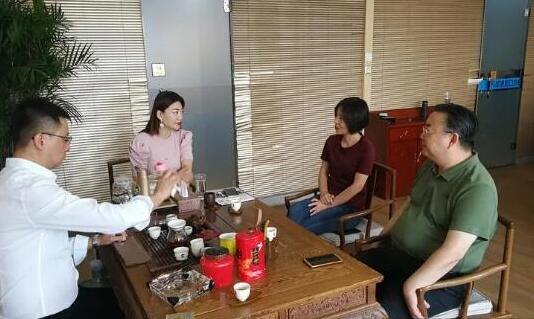 河南省酒业协会会长组队到访调研郑州爱凡尼公司