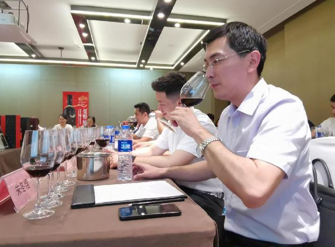 “相信中国酿造，相信中国有好葡萄酒”巡回盲品会在江苏南通举行