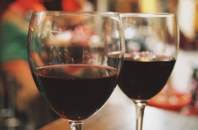 外交部回应中国停止进口澳洲葡萄酒