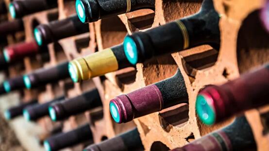 法国警方找回900多瓶被盗精品葡萄酒