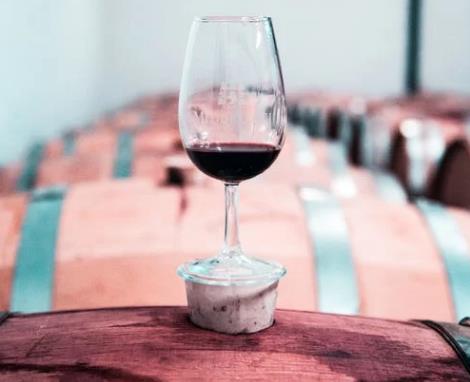 红酒是怎样制作出来的？红酒的酿制过程